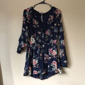 NWT Haute Monde Floral Romper Small